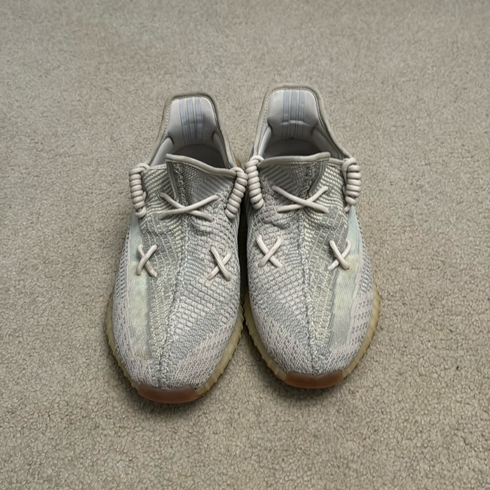 Yeezy 350 v2 bone